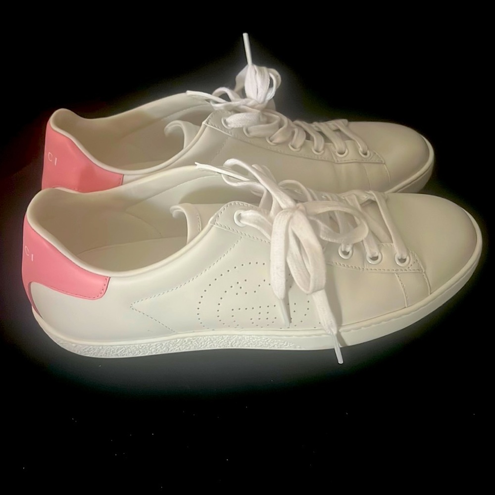 Gucci Ace with Interlocking G Tennis Shoes